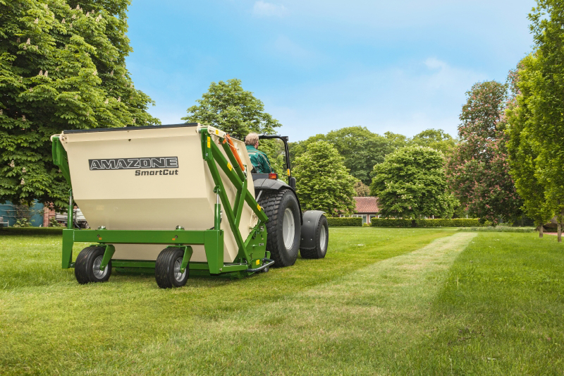 Amazone-Grasshopper.jpg Amazone-Grasshopper.jpg