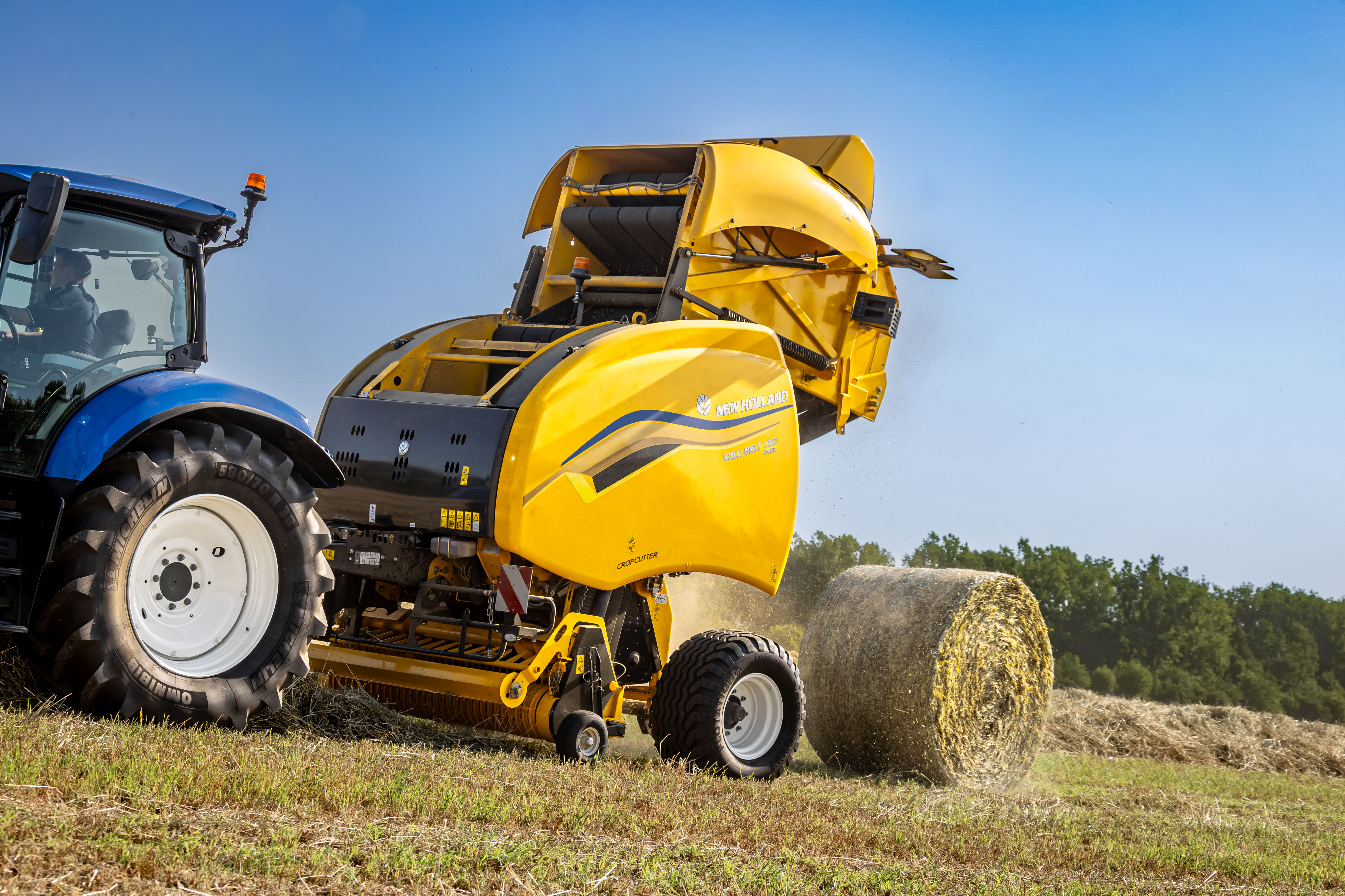 New-Holland-Roll-Belt-180-PLUS_5_702290.jpg New-Holland-Roll-Belt-180-PLUS_5_702290.jpg