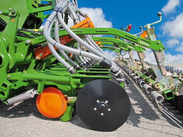 Cirrus_Autopoint_d0_IMG_5665_d1_150828.jpg Cirrus_Autopoint_d0_IMG_5665_d1_150828.jpg